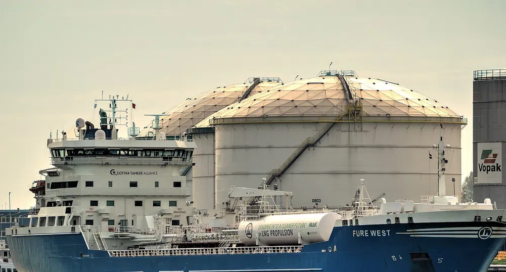 Индия превръща руския суров петрол в гориво на Запада