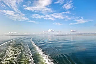 Ферибот с българи на борда се запали, няма информация за няколко от тях