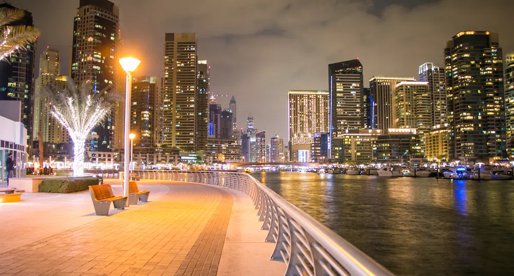 Дубай премахва данъка от 30% върху алкохола