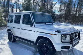 Леброн Джеймс подари на майка си луксозен автомобил за рождения ѝ ден