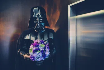 Защо трябва да разговаряте с хората в асансьора?