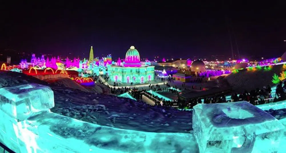 В Китай откриха най-големия фестивал на ледени фигури (снимки)