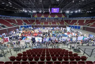 Първото издание на Career Show напълни Арена Армеец