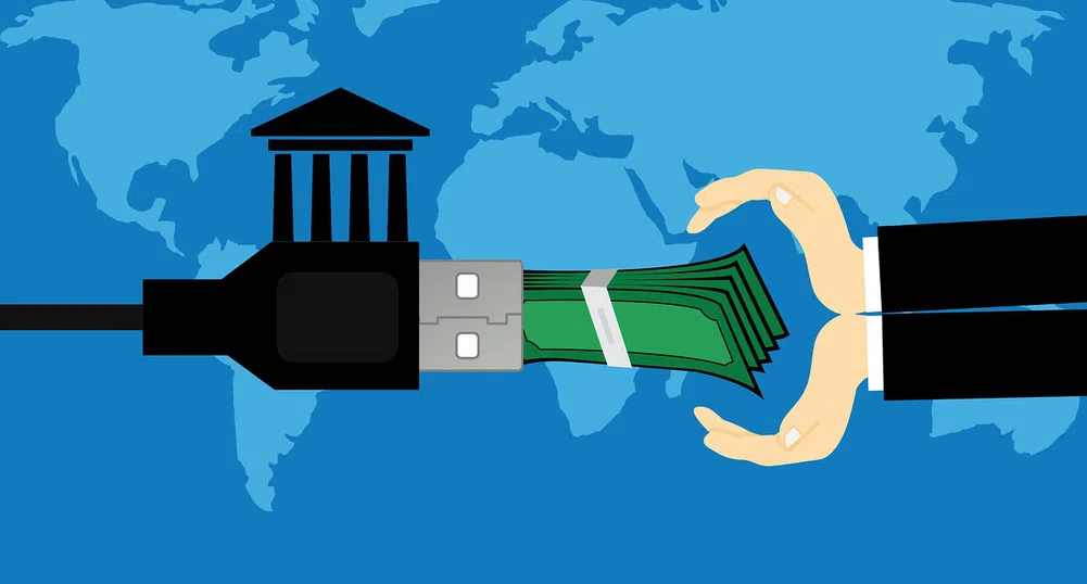 НАП: плащанията над 10 000 лв. – само чрез превод