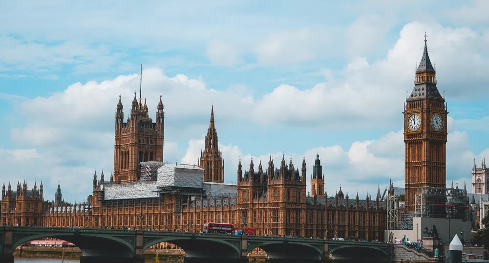 Великобритания влиза в транстихоокеански търговски пакт с 11 държави