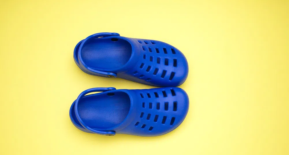 Crocs затваря фабриките си