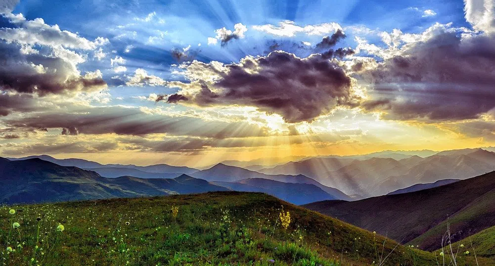 Астрономическото лято ни носи жеги, но следобедният дъжд остава