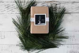 Европейското кралско семейство с най-необичаен коледен поздрав (снимки)