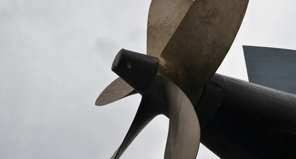 Като на филм: Две 13-тонни витла бяха откраднати от руски военен кораб