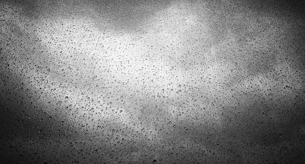 АПИ: Утре се очакват валежи от дъжд и сняг. Шофирайте внимателно!