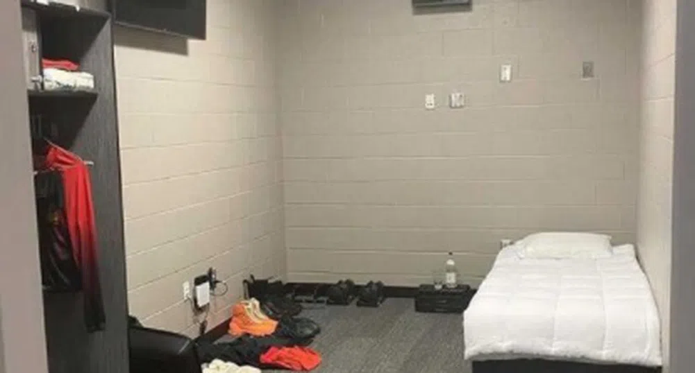 Кание Уест плаща по 1 млн. долара на ден за стая