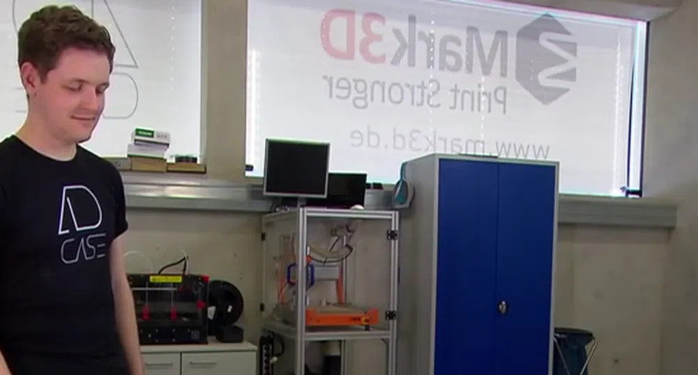 Студент изобрети спасителна възглавница за смартфон