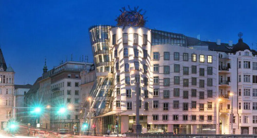 8 емблематични (и шантави) сгради на Франк Гери