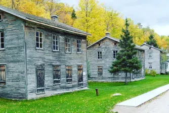 Изоставен град ни връща в миналия век, има водопад, по-висок от Ниагарския