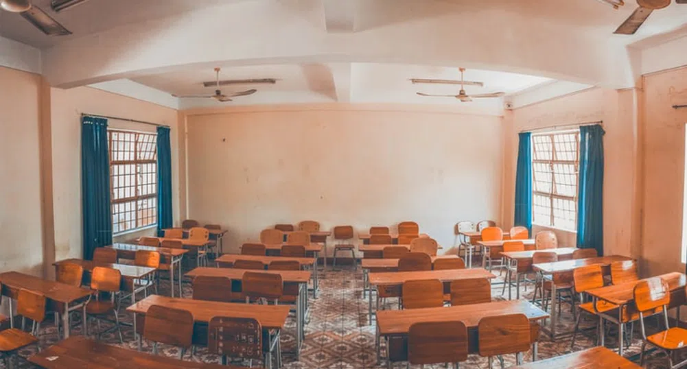 В сряда ще са ясни окончателно противоепидемичните мерки за училищата