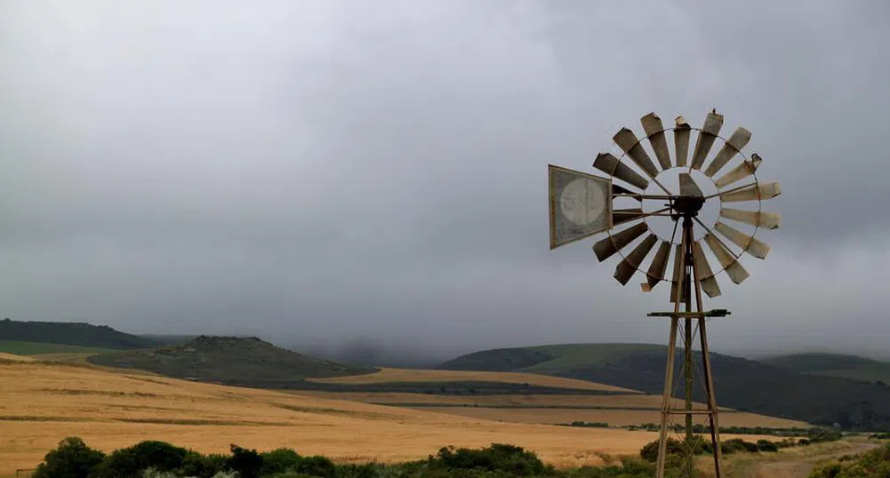 Жълт код за вятър в 12 области днес