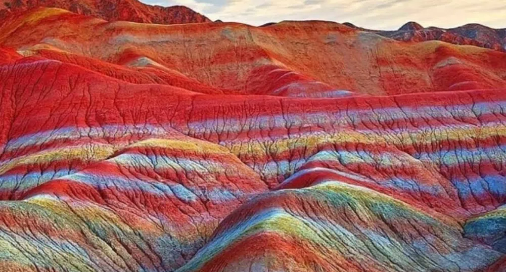 Най-цветният остров в света? Добре дошли на геоложкото чудо Хормуз