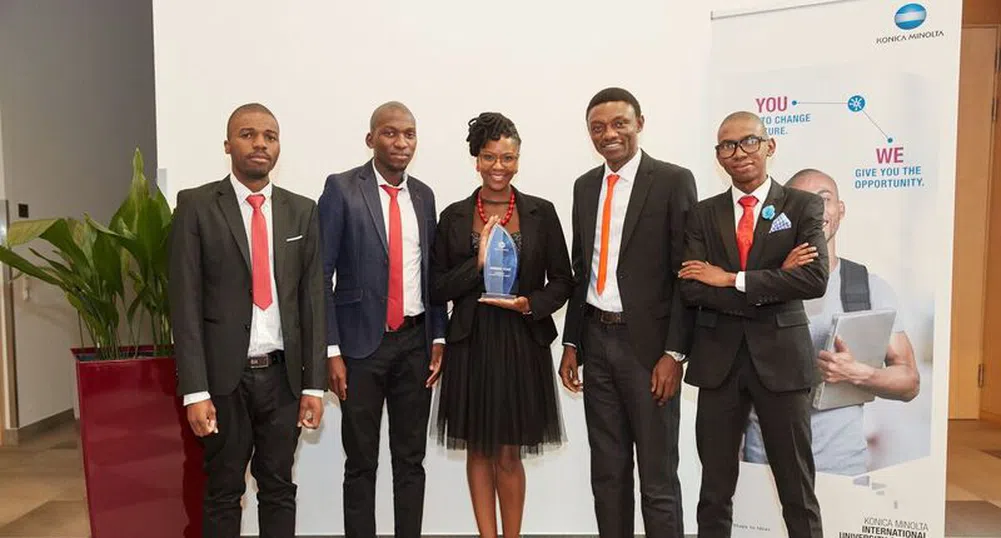 Студенти от Варненски свободен университет финалисти на IUC