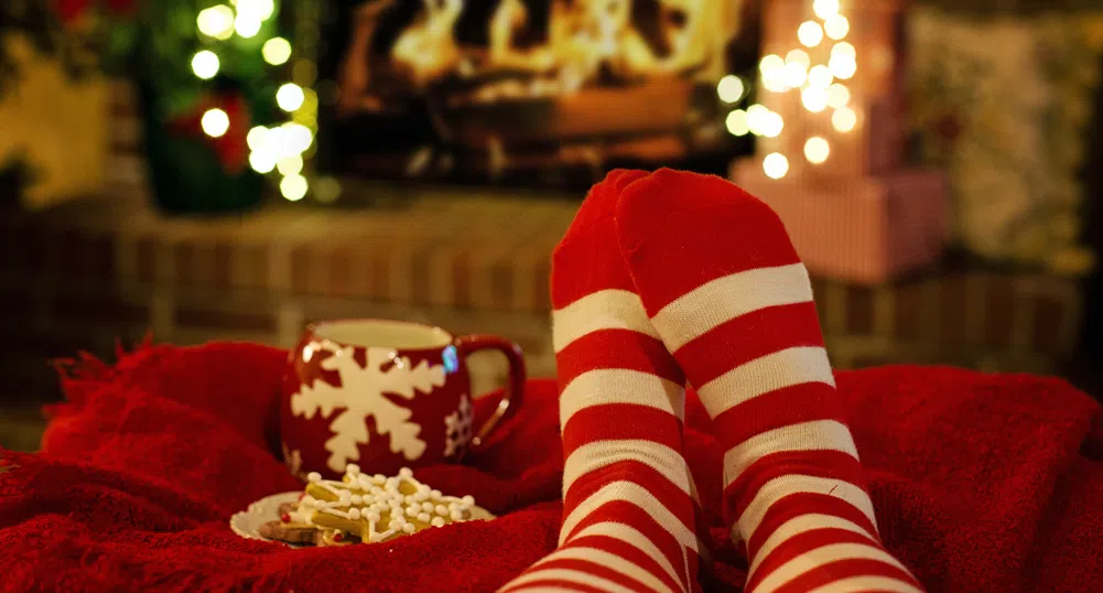 Коледата е възможна по пижама, чорапи или, ако щете, по бански