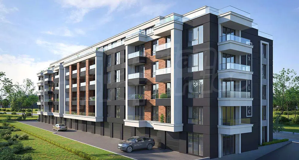 Първа копка на Lux building 6 с гледка към планината