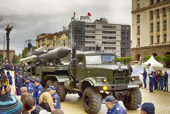 Автоколони с военна техника ще се придвижват по пътищата у нас