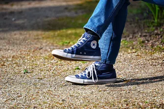 Какво може да се случи с тялото ви, ако често седите с кръстосани крака?