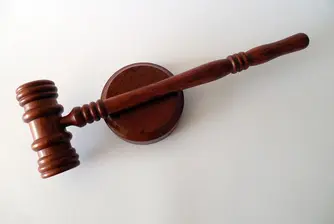 Ирландия изведнъж се сдоби с над 1 000 нови адвокати