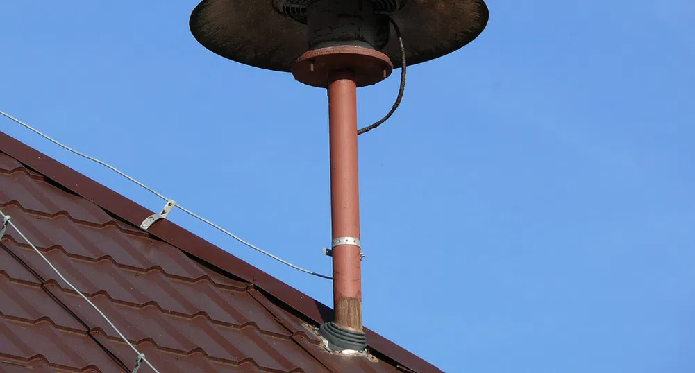 Тестват сирените днес