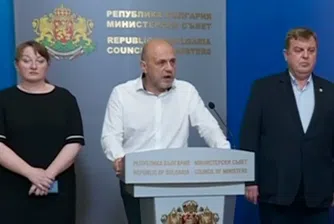 Дончев: Президентът поиска цялата власт сега и безконтролно