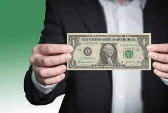 Американците натрупаха дългове за 13.6 трилиона долара