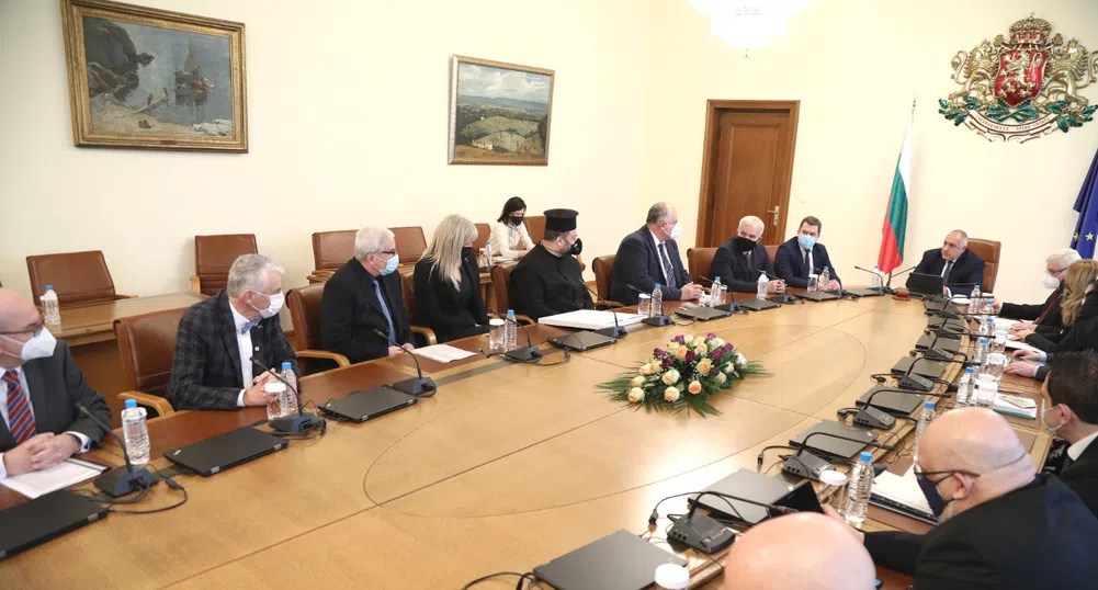 Правителството отпусна 9 млн. лева за общините Перник, Разград и Аксаково