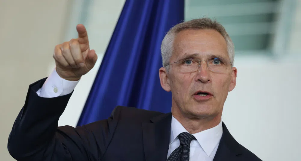 Столтенберг: НАТО няма да приеме сделка за Украйна без справедлив мир