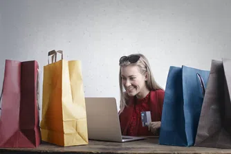 Как прегарянето в офиса ни кара да харчим повече пари?