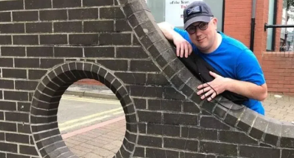 Да чакаш на опашка, за да се снимаш с дупка