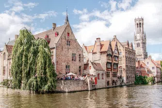 И романтичният Брюж въвежда мерки срещу туристите