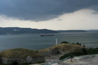 Петролни танкери блокират Босфора и Дарданелите