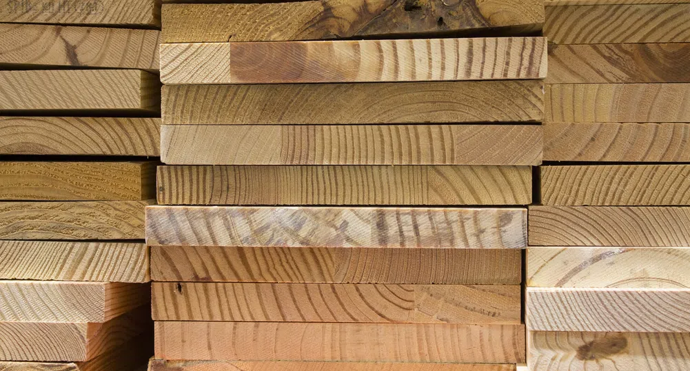 Поскъпването на дървесината спъва строителството в САЩ
