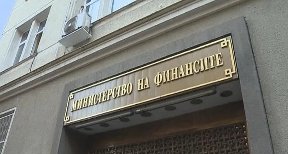 Прогнозират излишък от 3.2 млрд. лв. към юли