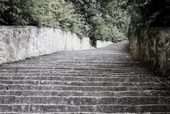 По стълбите на смъртта в един концентрационен лагер