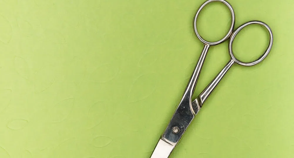 Баща съди за $1 млн. училището на дъщеря си, отрязали косата ѝ