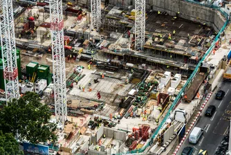 Фабрики за батерии за електромобили никнат като гъби из цяла Европа