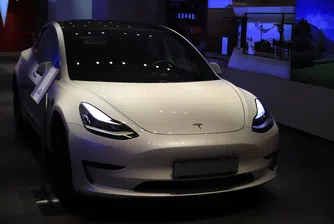 Мъск: Новите фабрики на Tesla губят милиарди долари
