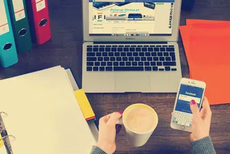 Как попадаме в капана на социалните медии, докато сме на работа?