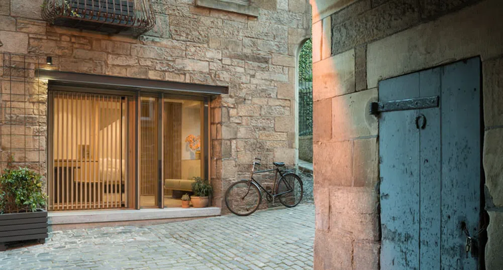 Едно време ковачница, а сега красиво кътче за отмора