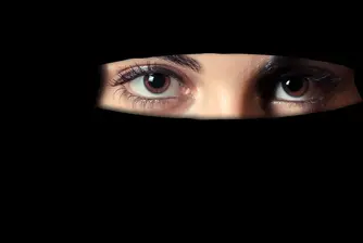 Австрия забрани на жените да покриват лицата си