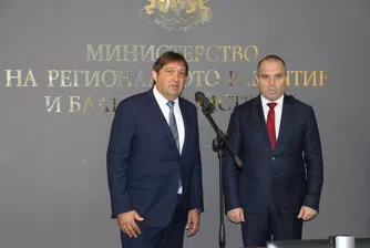 Министър Иван Шишков: Държавата няма да остане без пътно поддържане