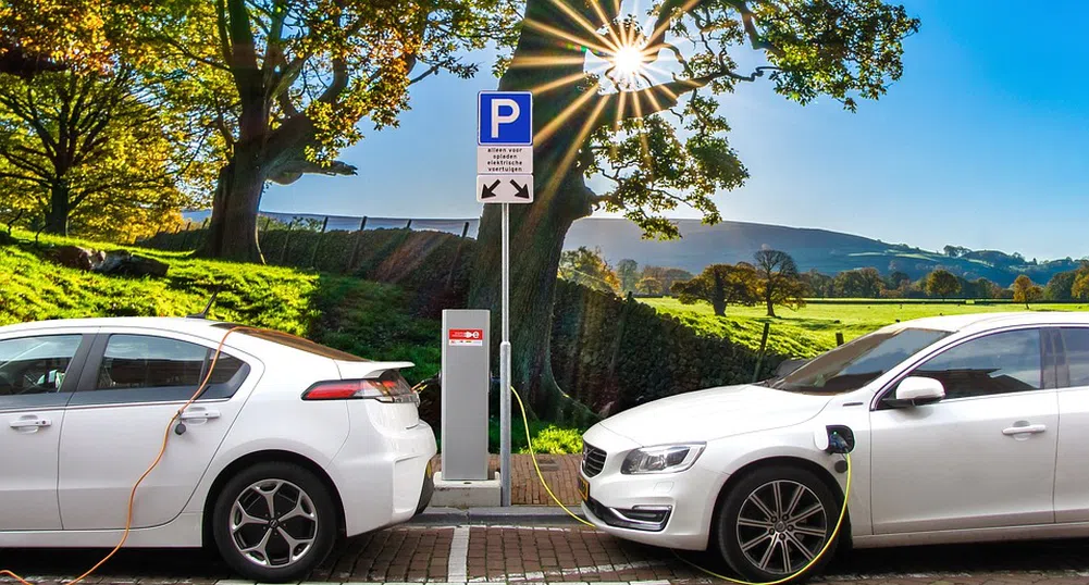 Байдън иска поне 40% от новите коли в САЩ да са електромобили до 2030 г.