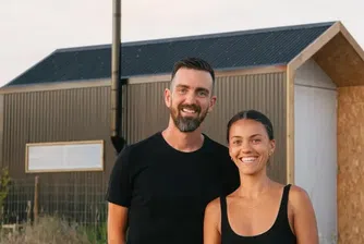 Ромео и Диас си построиха къща от нулата и превърнаха това в бизнес модел