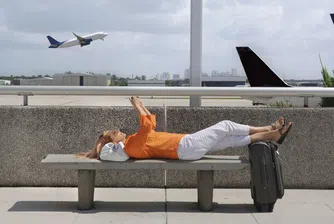 Как да оцелеем по време на дълъг полет. Съвети от стюарда