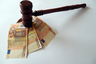 Продадена за 56 долара ваза в Европа намери купувач срещу 9 милиона в Азия